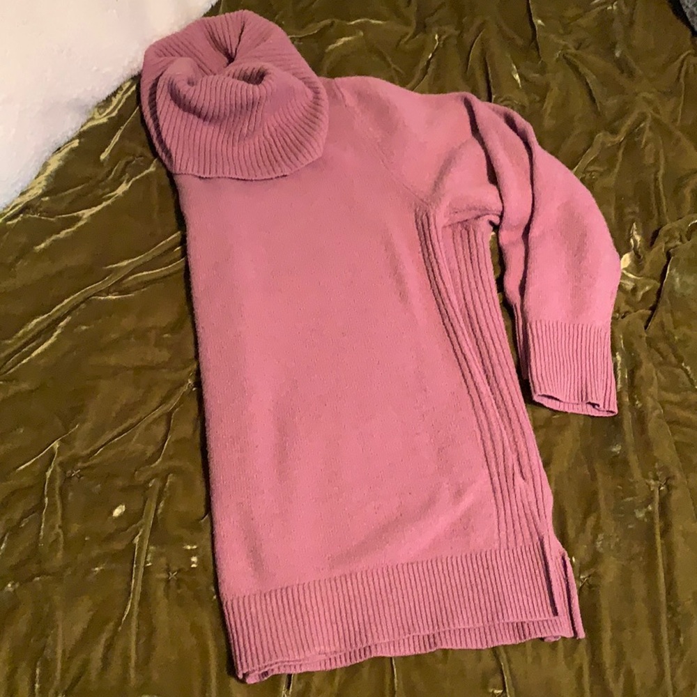 Mauve/Pink Oversized Turtle Neck Sweater